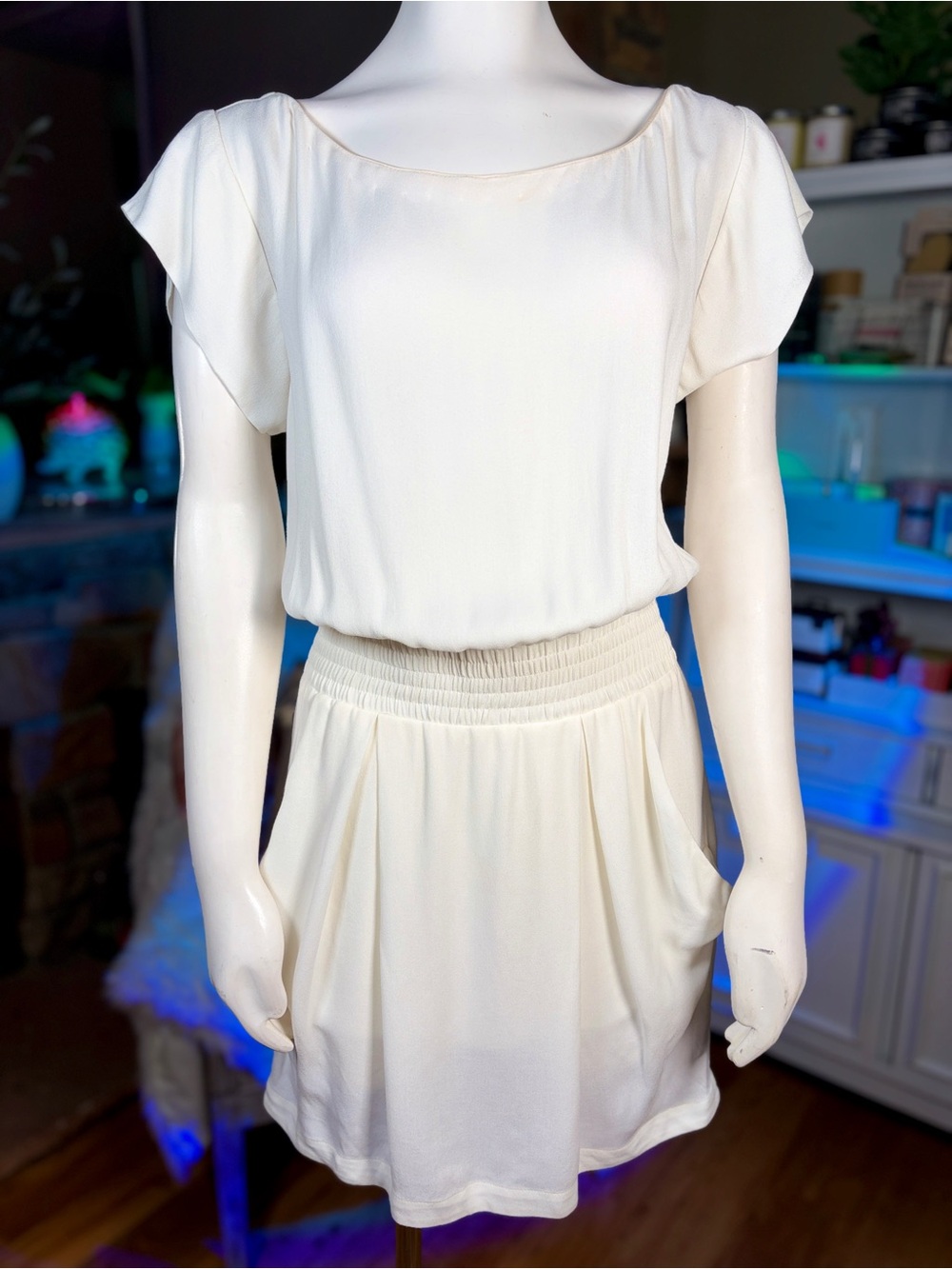 ALC Cream Wide Neck Short Sleeve Smocked Waist Casual Dress w/ Pockets, Sz M & L